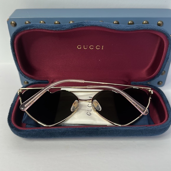 Ship same day - 💯 - New Authentic GUCCI Gold Heart Sunglasses - Picture 13 of 17